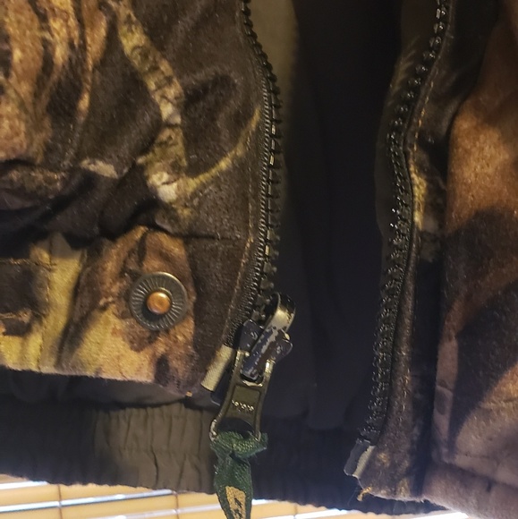 Boys Remington Camo Jacket - Picture 8 of 8
